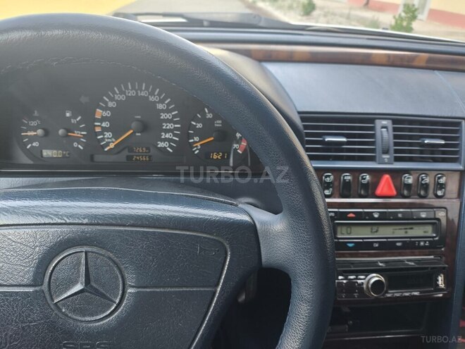 Mercedes C 240 1998, 242,000 km - 2.4 л - İmişli