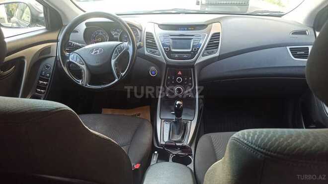 Hyundai Elantra 2015, 289,682 km - 1.8 l - Sumqayıt