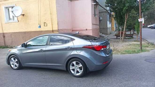 Hyundai Elantra 2015, 289,682 km - 1.8 l - Sumqayıt