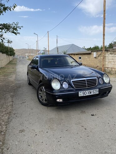 Mercedes E 240 2000, 324,456 km - 2.4 л - Bakı
