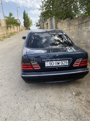 Mercedes E 240 2000, 324,456 km - 2.4 л - Bakı
