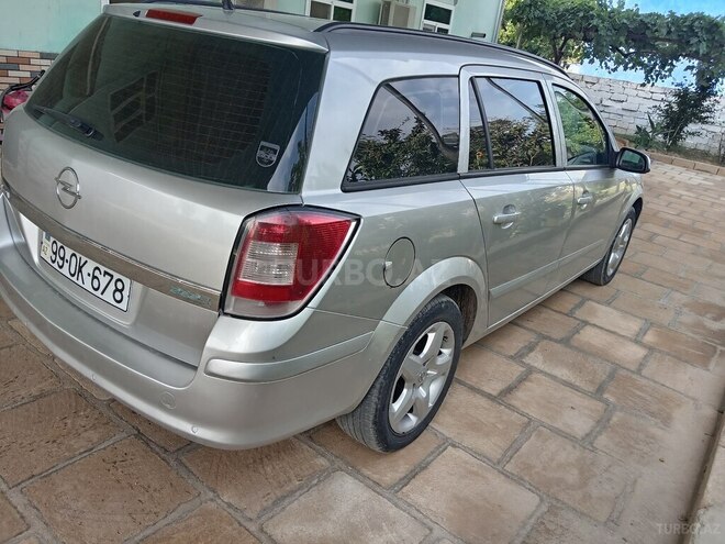 Opel Astra 2008, 252,000 km - 1.9 л - Salyan