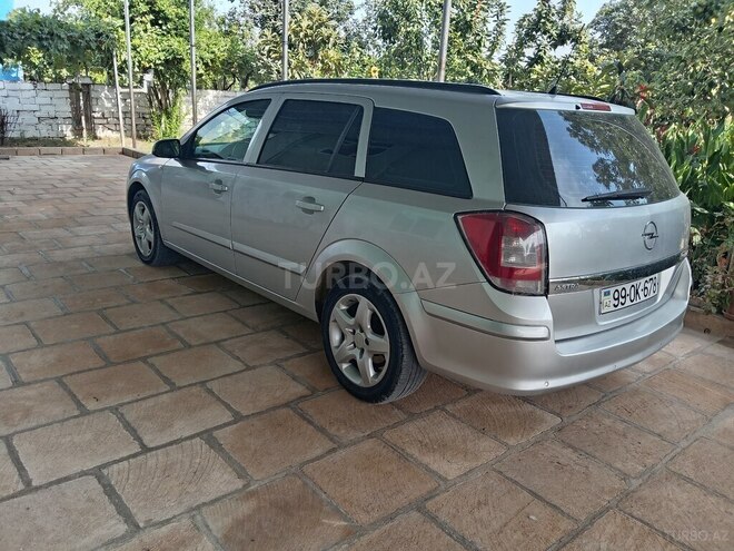 Opel Astra 2008, 252,000 km - 1.9 л - Salyan