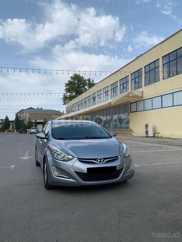Hyundai Elantra 2015, 55,999 km - 1.8 l - Şirvan