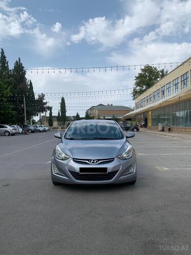 Hyundai Elantra 2015, 55,999 km - 1.8 l - Şirvan