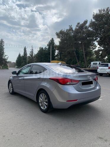 Hyundai Elantra 2015, 55,999 km - 1.8 l - Şirvan