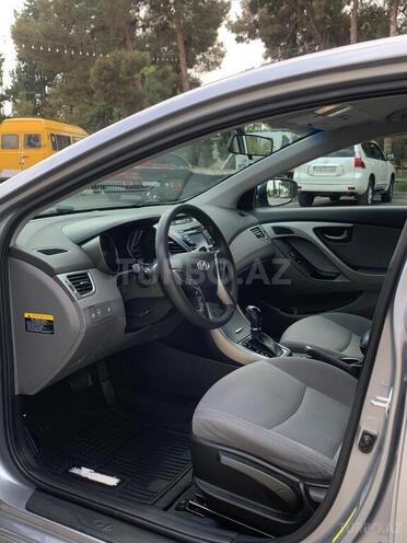 Hyundai Elantra 2015, 55,999 km - 1.8 l - Şirvan