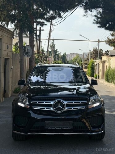 Mercedes GLS 400 4MATIC-1