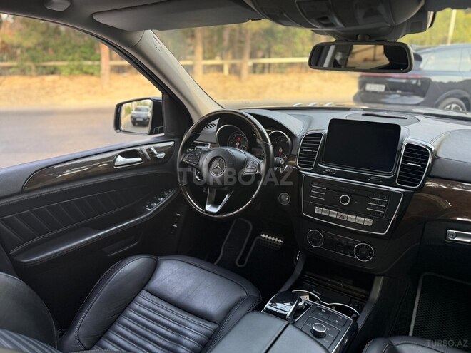 Mercedes GLS 400 4MATIC-4