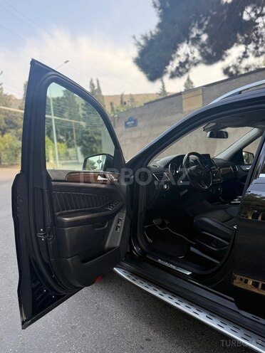 Mercedes GLS 400 4MATIC-7