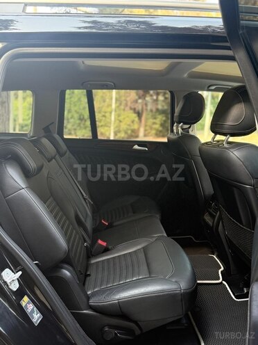 Mercedes GLS 400 4MATIC-10