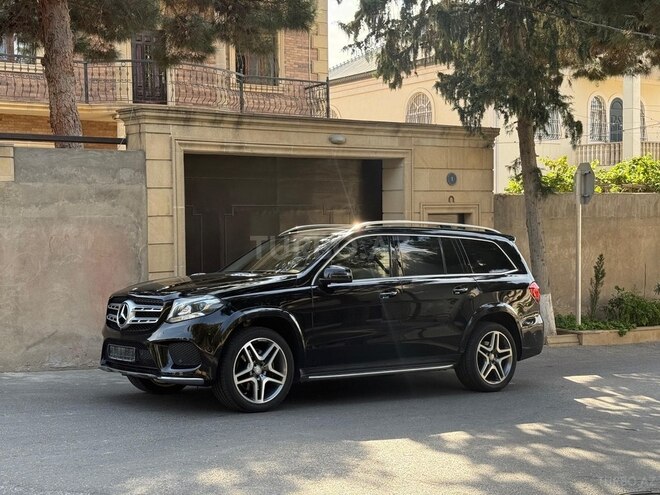 Mercedes GLS 400 4MATIC-2