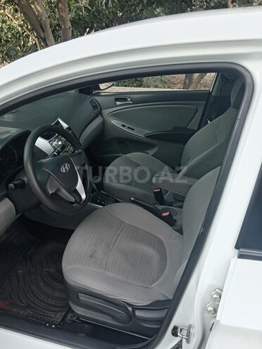 Hyundai Accent 2014, 320,000 km - 1.6 l - Bakı