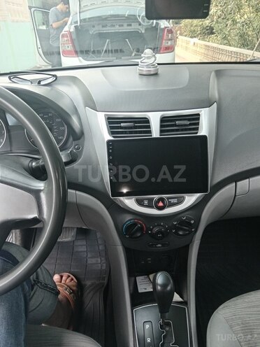 Hyundai Accent 2014, 320,000 km - 1.6 l - Bakı