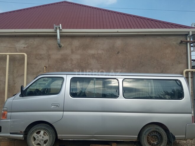 Nissan Urvan 2007, 385,000 km - 3.0 l - Bakı