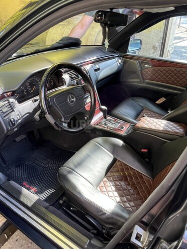 Mercedes E 200 1996, 123,456 km - 2.0 л - Xaçmaz