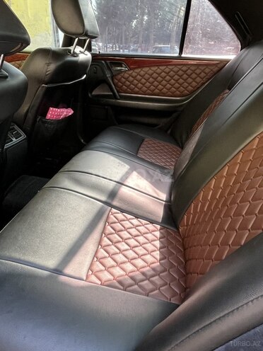 Mercedes E 200 1996, 123,456 km - 2.0 л - Xaçmaz