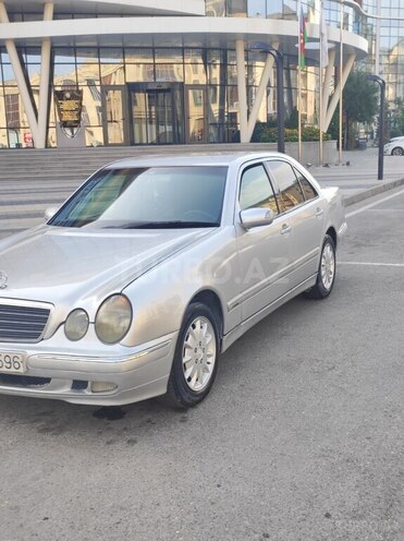 Mercedes E 220 d 2000, 730 km - 2.2 л - Bakı
