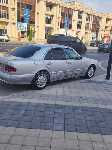 Mercedes E 220 d 2000, 730 km - 2.2 л - Bakı
