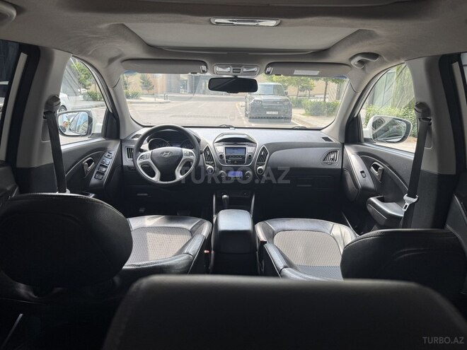 Hyundai ix35 2012, 330,000 km - 2.0 l - Bakı