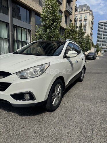 Hyundai ix35 2012, 330,000 km - 2.0 l - Bakı