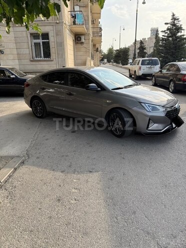 Hyundai Elantra 2020, 14,000 km - 1.6 l - Bakı