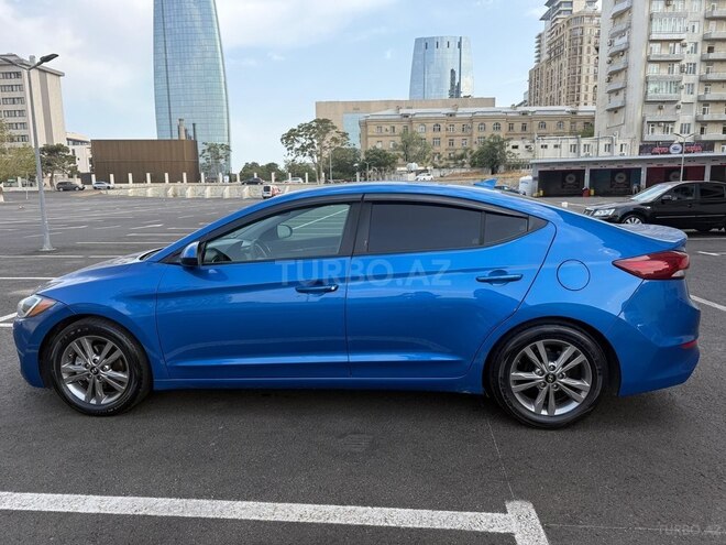 Hyundai Elantra 2017, 219,000 km - 2.0 l - Bakı