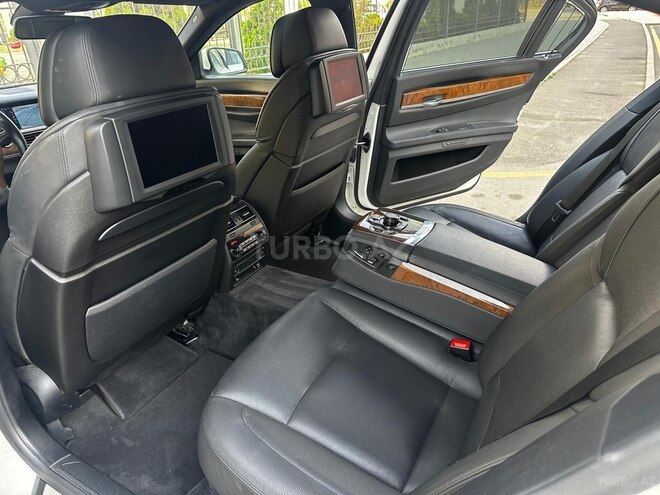 BMW 750 2009, 140,000 km - 4.4 l - Bakı