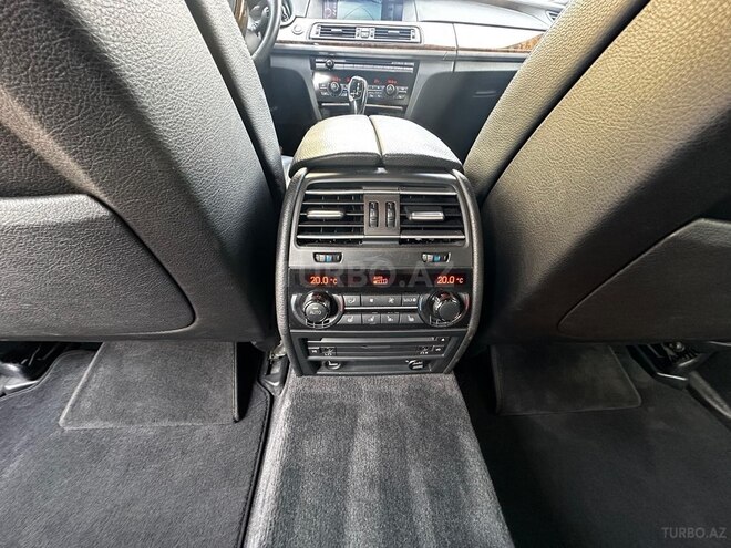 BMW 750 2009, 140,000 km - 4.4 l - Bakı