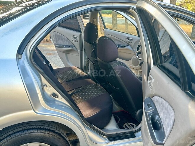 Nissan Sunny 2003, 270,580 km - 1.6 l - Bakı