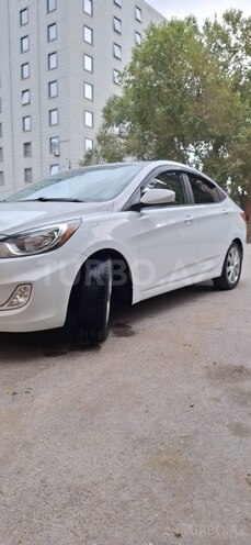 Hyundai Accent 2012, 135,000 km - 1.6 л - Bakı