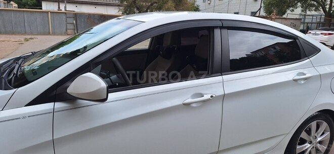 Hyundai Accent 2012, 135,000 km - 1.6 л - Bakı