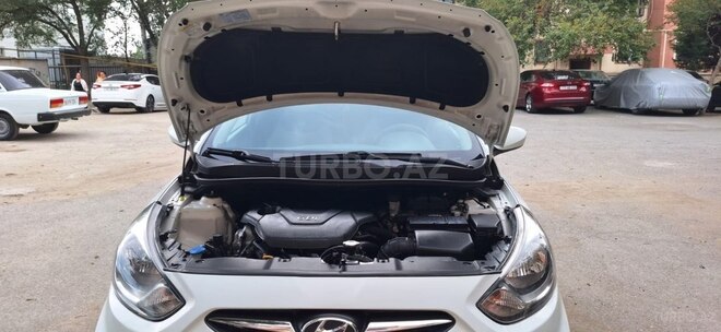 Hyundai Accent 2012, 135,000 km - 1.6 л - Bakı