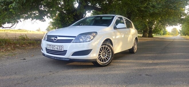 Opel Astra 2009, 280,000 km - 1.4 l - Dəliməmmədli