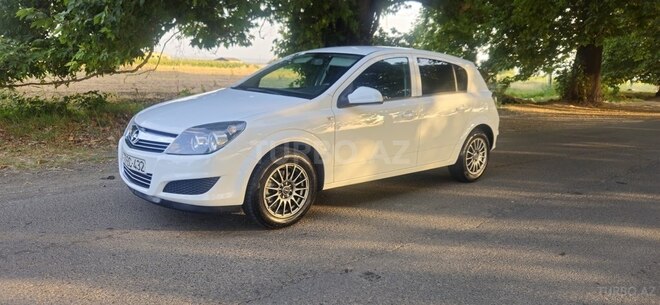 Opel Astra 2009, 280,000 km - 1.4 l - Dəliməmmədli