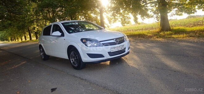 Opel Astra 2009, 280,000 km - 1.4 l - Dəliməmmədli