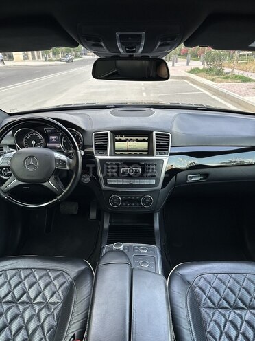 Mercedes GL 500 4MATIC 2014, 143,000 km - 4.7 l - Bakı