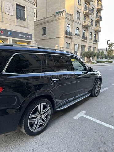 Mercedes GL 500 4MATIC 2014, 143,000 km - 4.7 l - Bakı