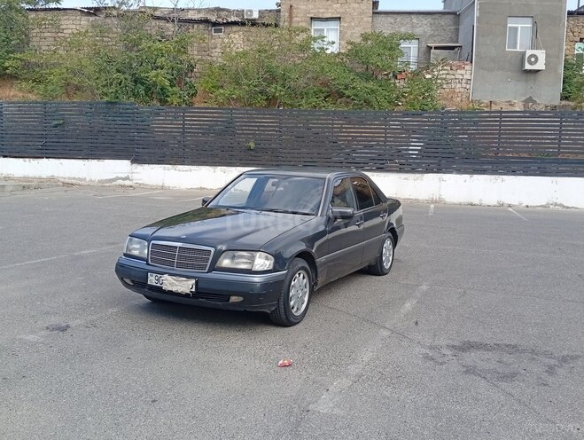 Mercedes C 180 1995, 385,000 km - 1.8 l - Bakı