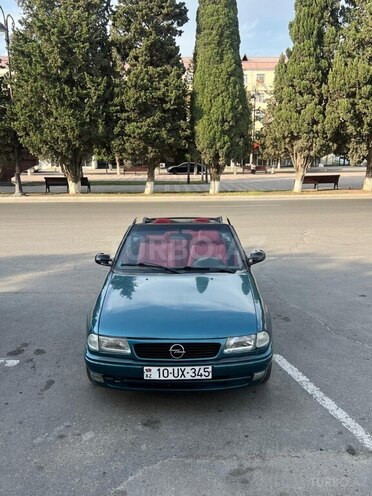 Opel Astra 1996, 254,000 km - 1.6 l - Sumqayıt