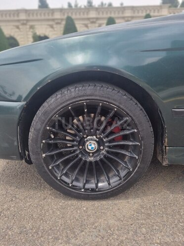 BMW 520 1996, 260,000 km - 2.0 л - Gəncə