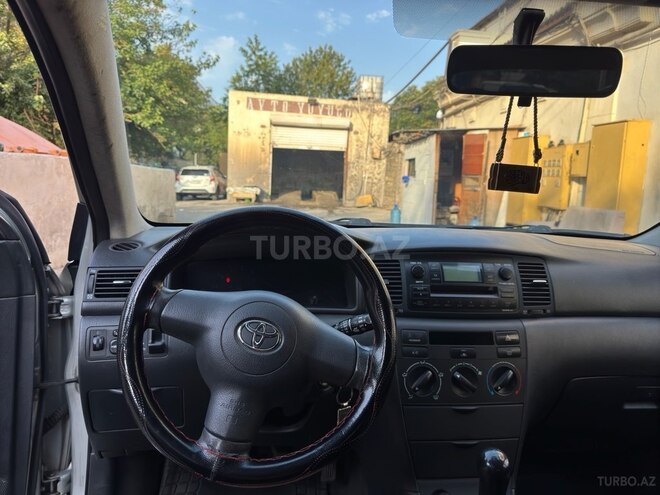 Toyota Corolla 2005, 315,000 km - 1.4 l - Bakı