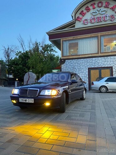 Mercedes C 180 1999, 550,000 km - 1.8 л - Sabirabad