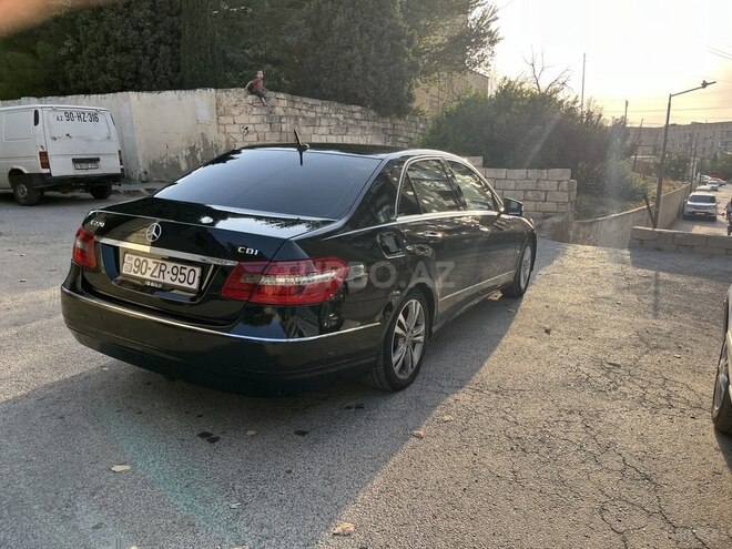 Mercedes E 220 d 2009, 261,176 km - 2.1 л - Bakı