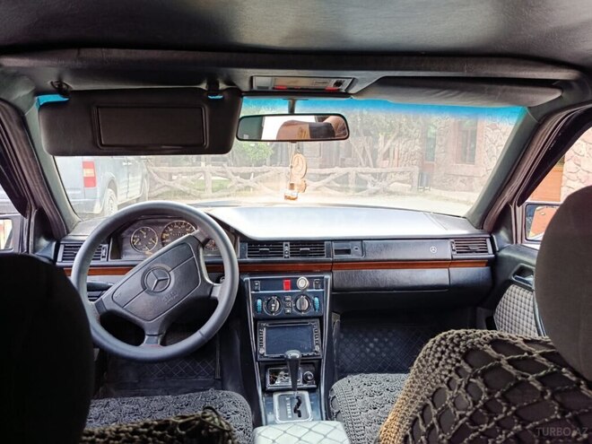 Mercedes E 250 1993, 500,000 km - 2.5 l - Bakı