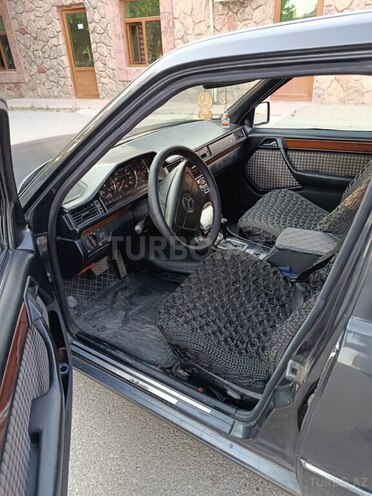Mercedes E 250 1993, 500,000 km - 2.5 l - Bakı