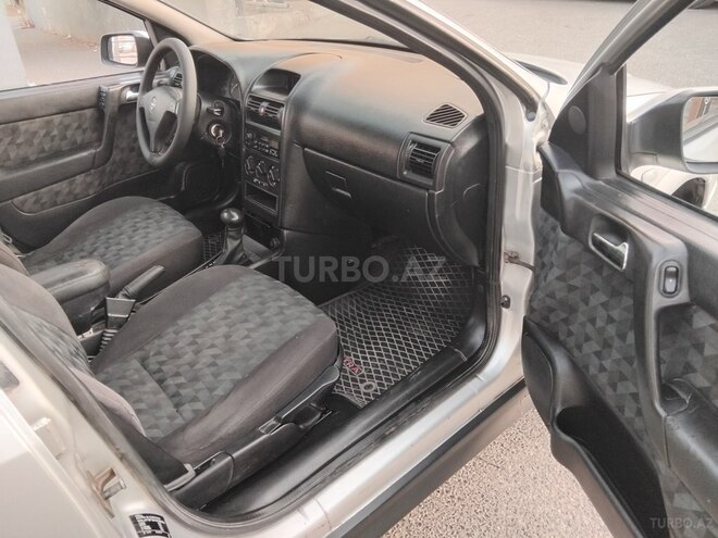 Opel Astra 2000, 247,000 km - 1.6 l - Bakı