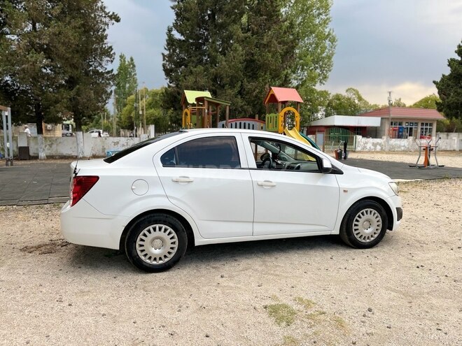 Chevrolet Aveo 2011, 200,000 km - 1.2 l - Astara