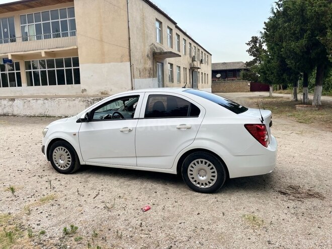 Chevrolet Aveo 2011, 200,000 km - 1.2 l - Astara