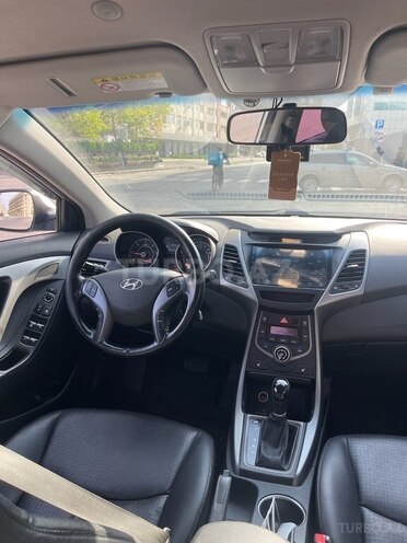 Hyundai Avante 2015, 190,000 km - 1.6 l - Bakı